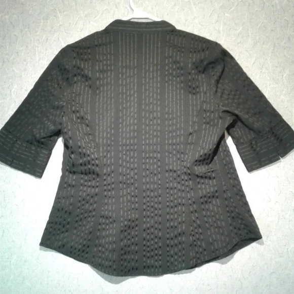 Women's Black Short Sleeve Pleated Blouse with Shiny Buttons Size M - Picture 3 of 15